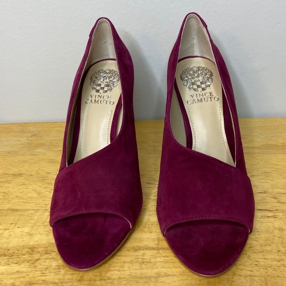 Vince Camuto Rallien Sude Peep Toe Pump Heels - Picture 2 of 7